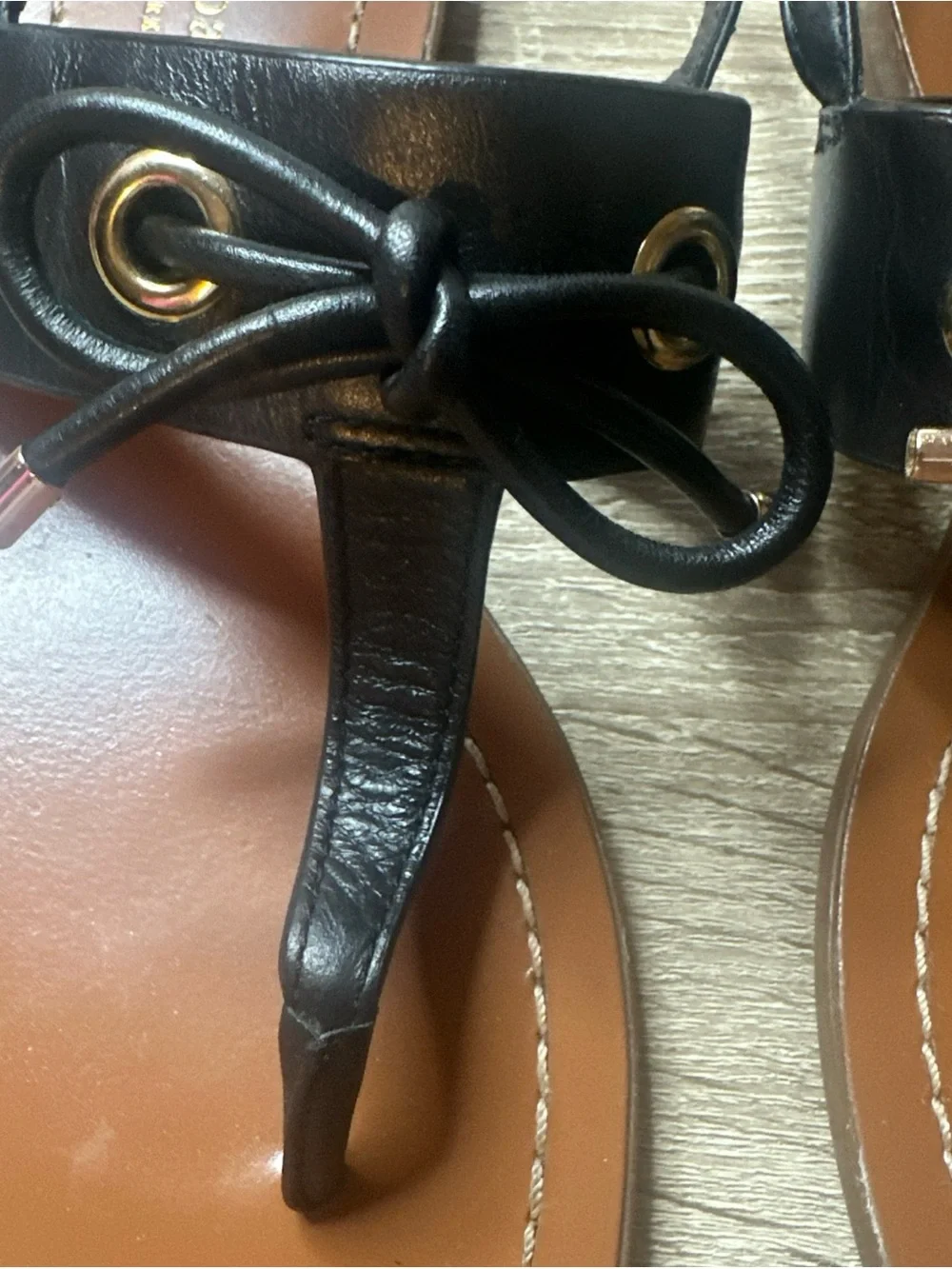 Kate Spade Black Leather T Strap Bow Carolina Sandals Women's US 8 M Thong